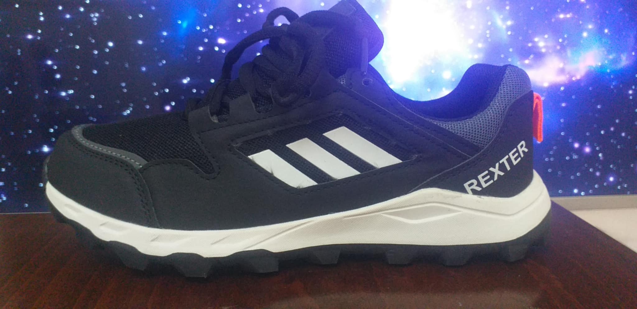 حذاء رياضي صوووولد